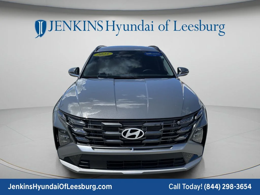 Used 2025 Gray Hyundai SEL Convenience image 12