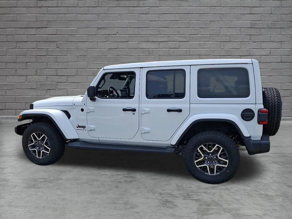 New 2026 Bright White Clearcoat Jeep Sahara image 5