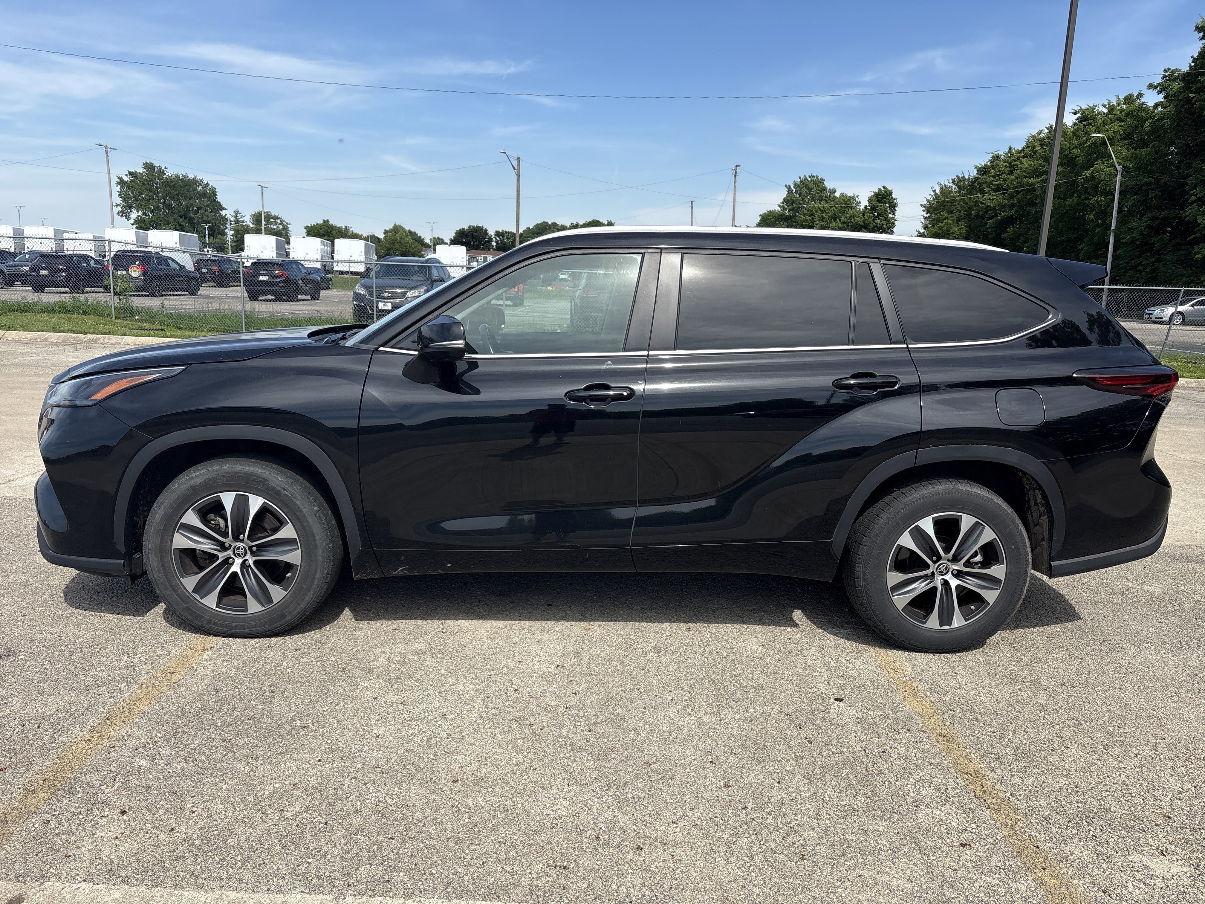 2024 Toyota Highlander's photo