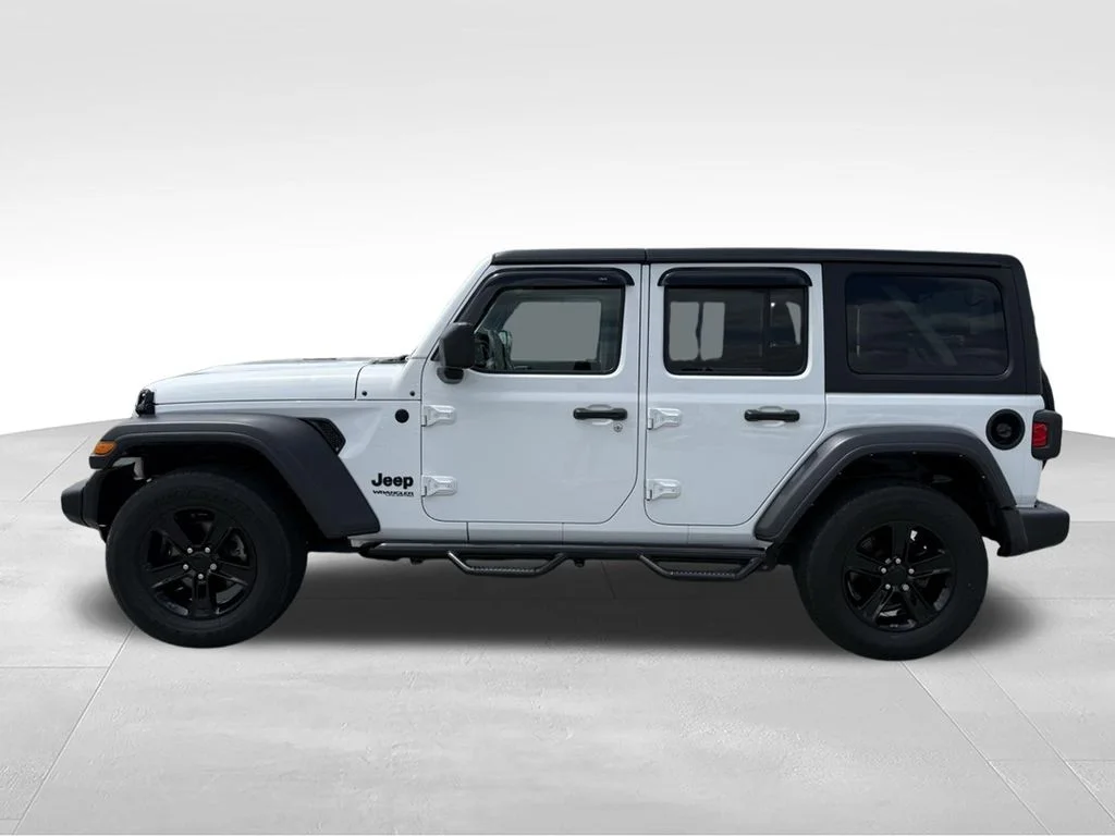 Used 2021 White Jeep Unlimited Sport Altitude image 2