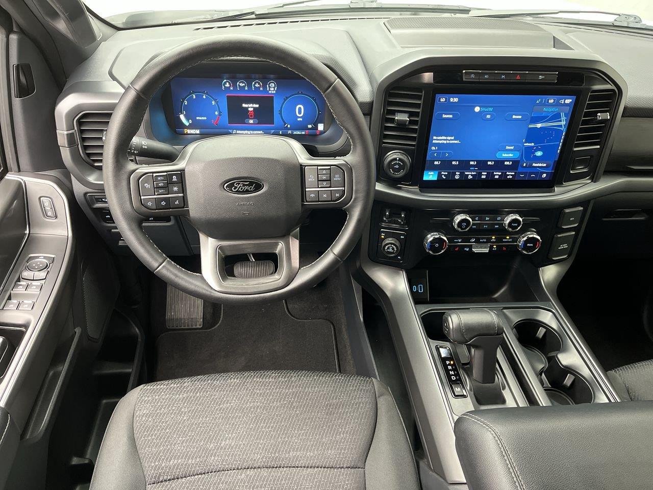Used 2024 Oxford White Ford XLT image 16