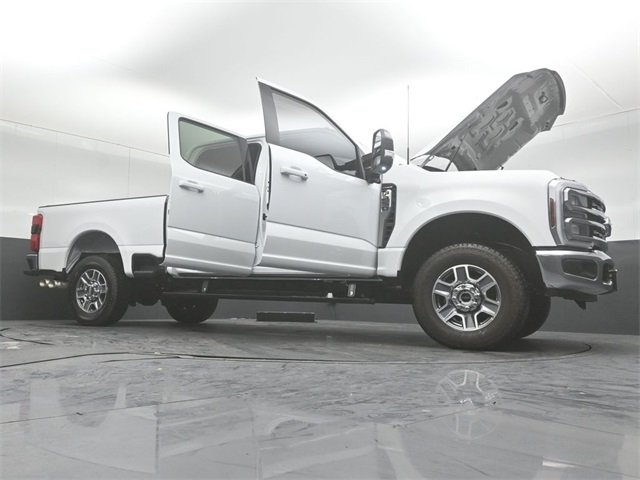 2025 FORD F-250 - Image 51