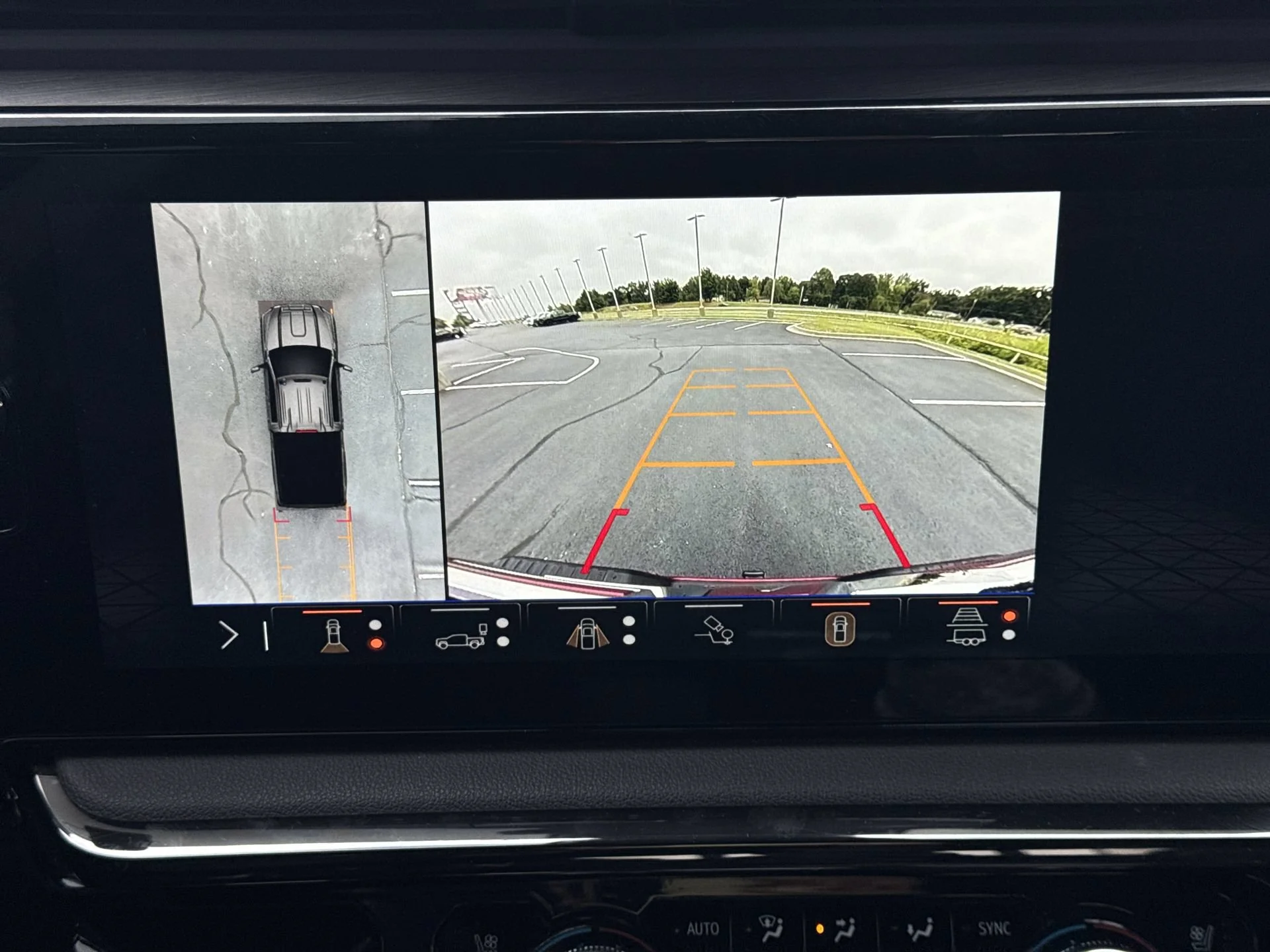 2024 GMC Sierra 2500HD AT4 - Photo 17