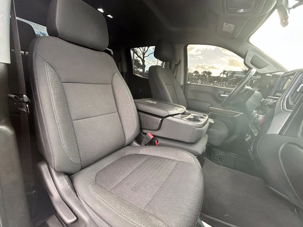 Used 2020 Black Chevrolet LT image 28