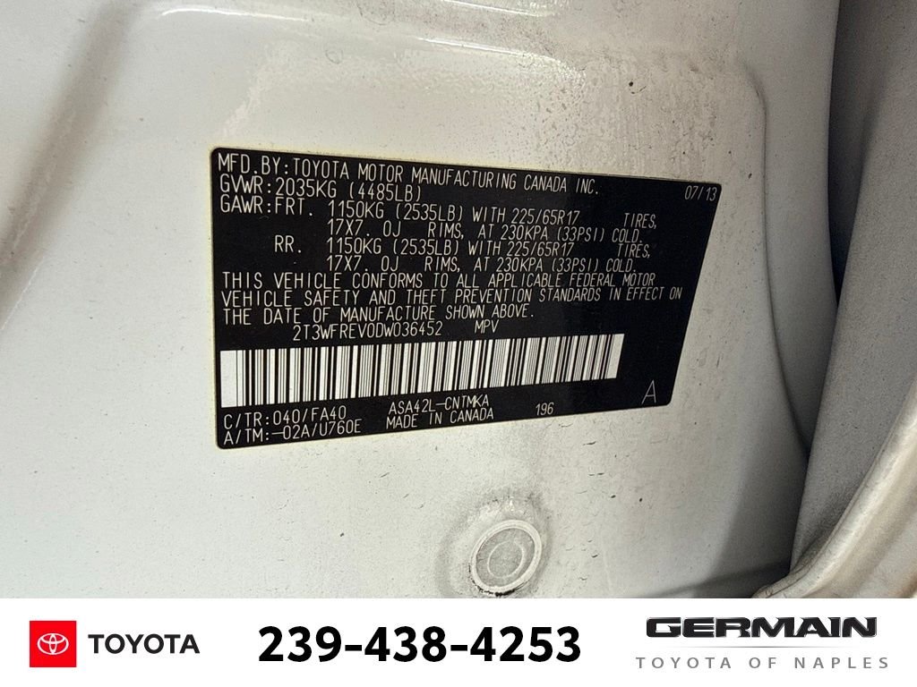 Used 2013 White Toyota XLE image 25