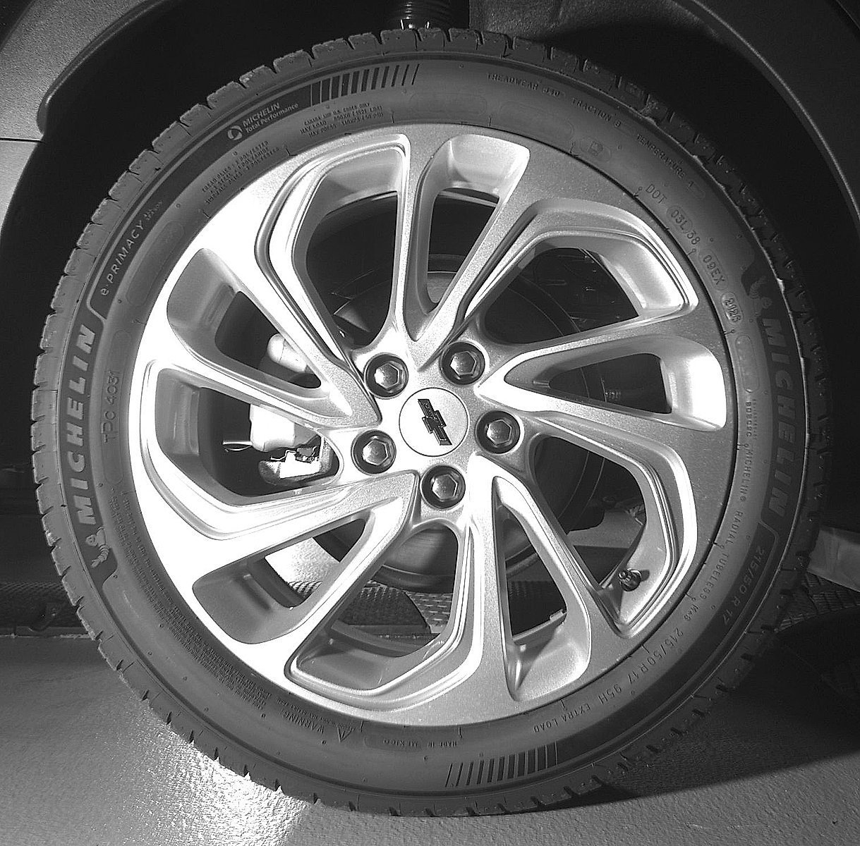 2027 Chevrolet Bolt LT - Photo 26