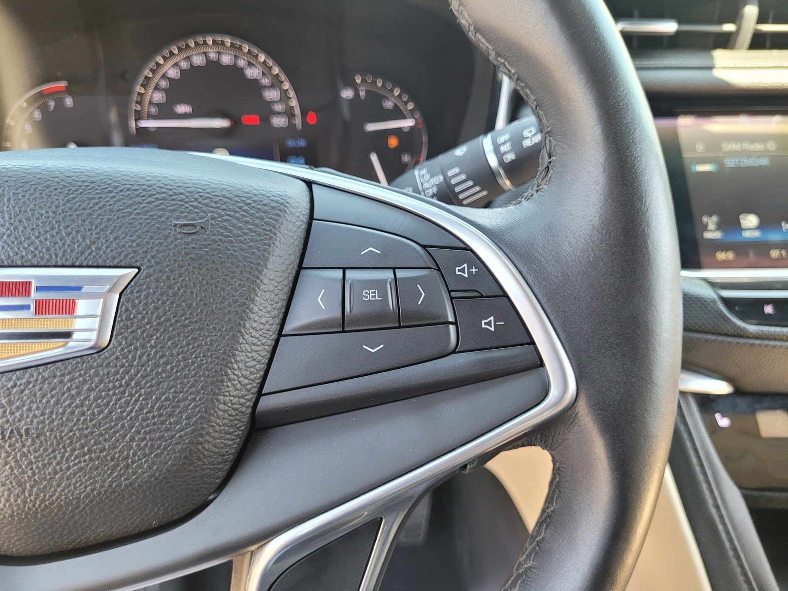 Used 2017 STELLAR BLACK METALLIC Cadillac Luxury FWD image 23