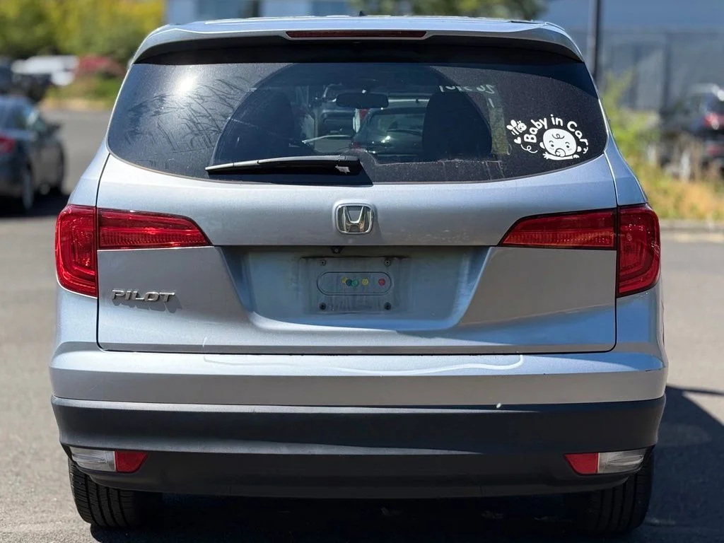 Used 2016  Honda EX-L image 4