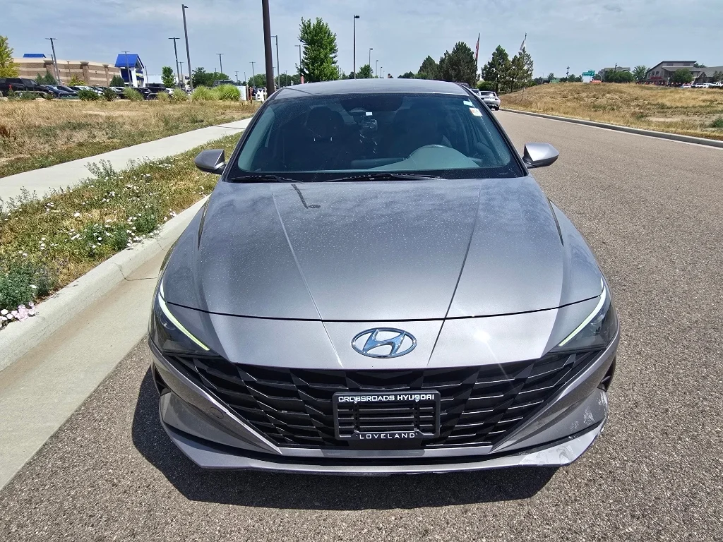 Used 2023 Fluid Metal Hyundai SEL image 8