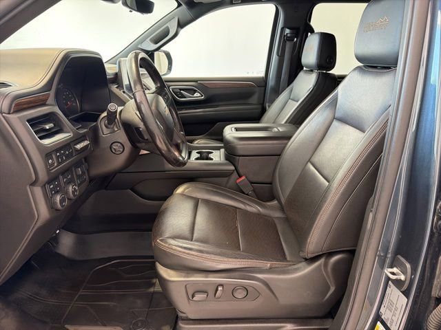 Used 2021 SHADOW GRAY METALLIC Chevrolet High Country image 19