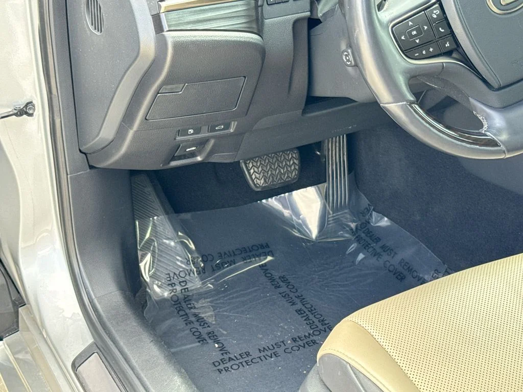 Used 2019 Silver Lexus 350 image 17