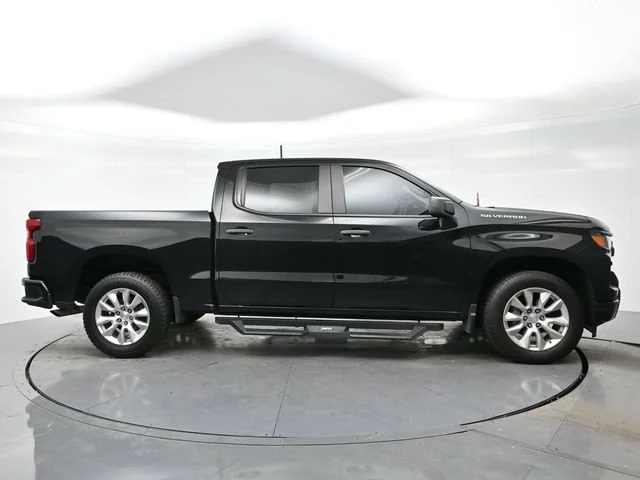 Used 2023 BLACK Chevrolet Custom image 8