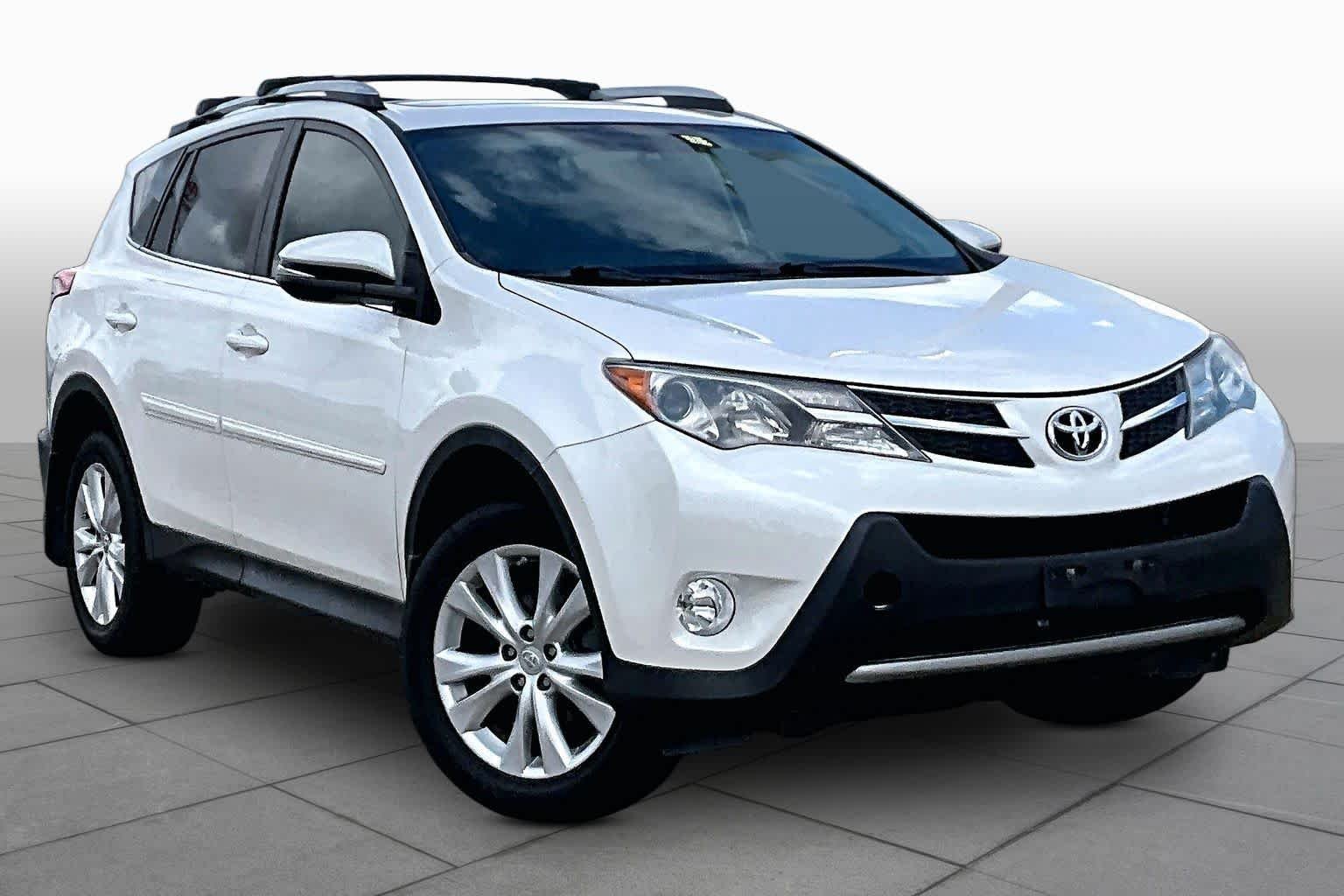 Used 2013 Blizzard Pearl Toyota Limited image 3
