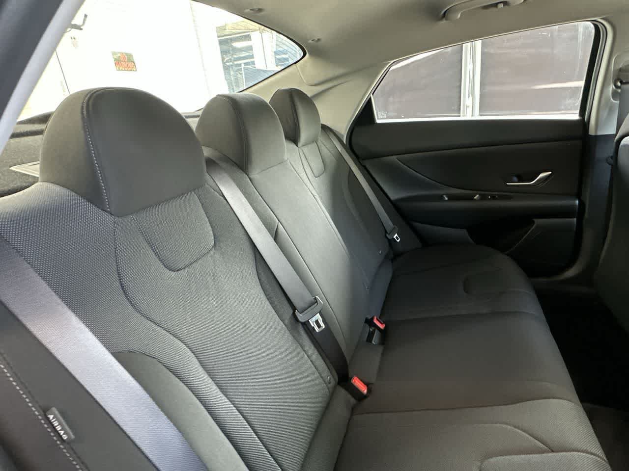 2026 Hyundai Elantra SE - Photo 26