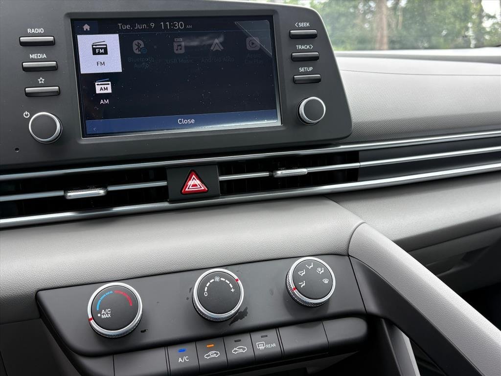 New 2026 Amazon Gray Pearl Hyundai SE image 21