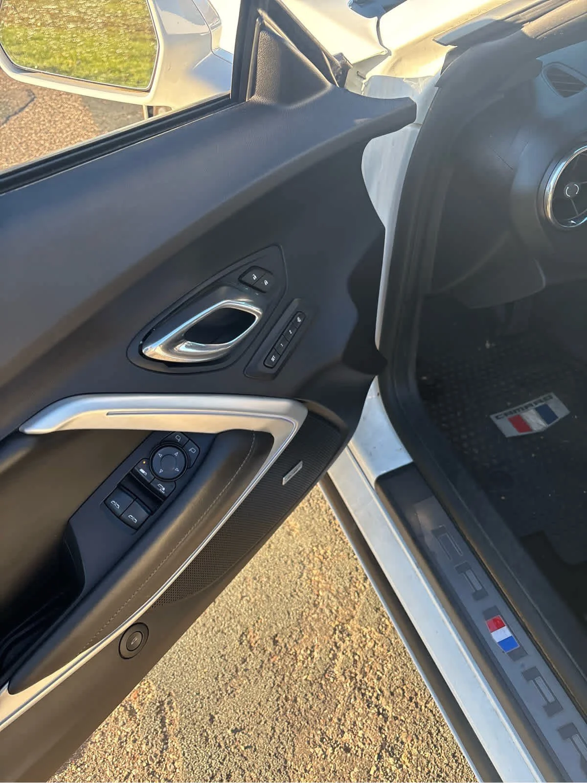 Used 2016 Summit White Chevrolet 2SS image 16