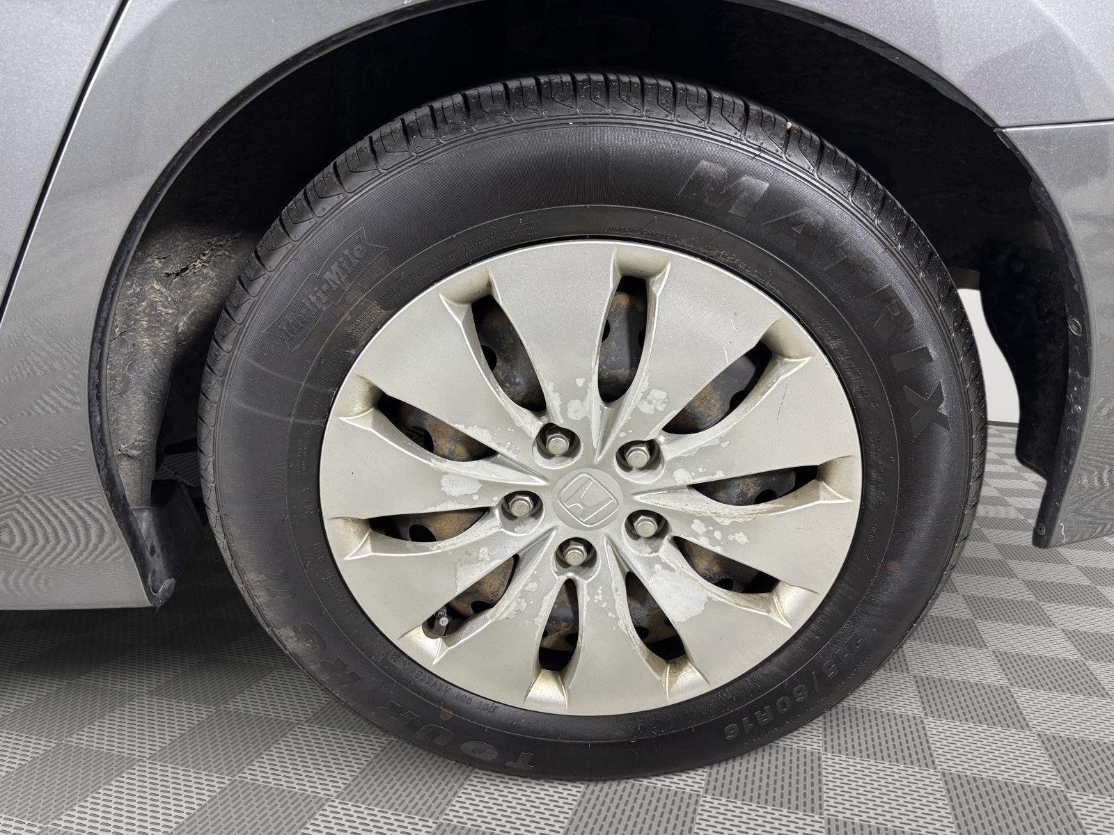 Used 2009 Polished Metal Metallic Honda LX image 9