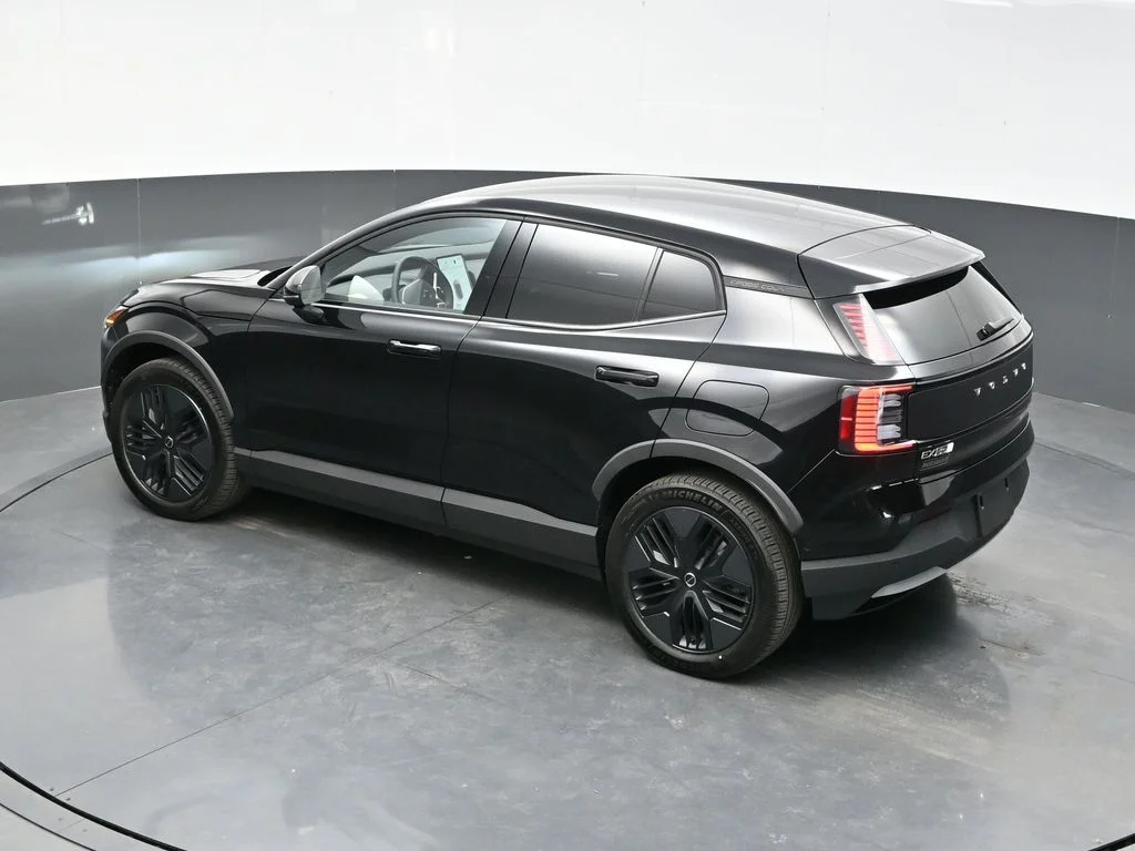 New 2026 Onyx Black Volvo Twin Motor Cross Country Ultra image 40