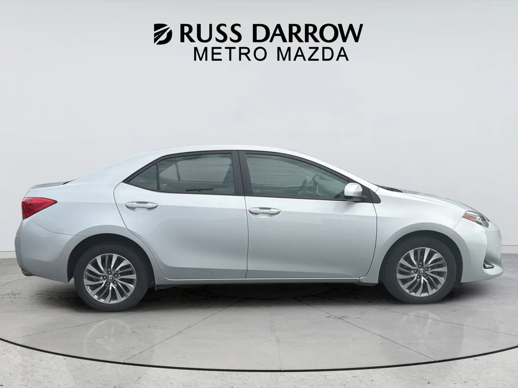 Used 2017 Silver Toyota XLE image 7