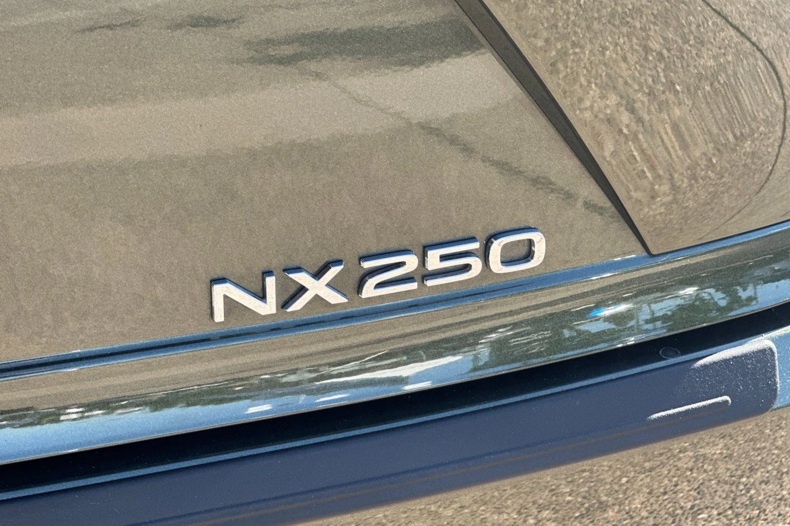 Used 2025 Green Pearl Lexus 250 Premium image 21