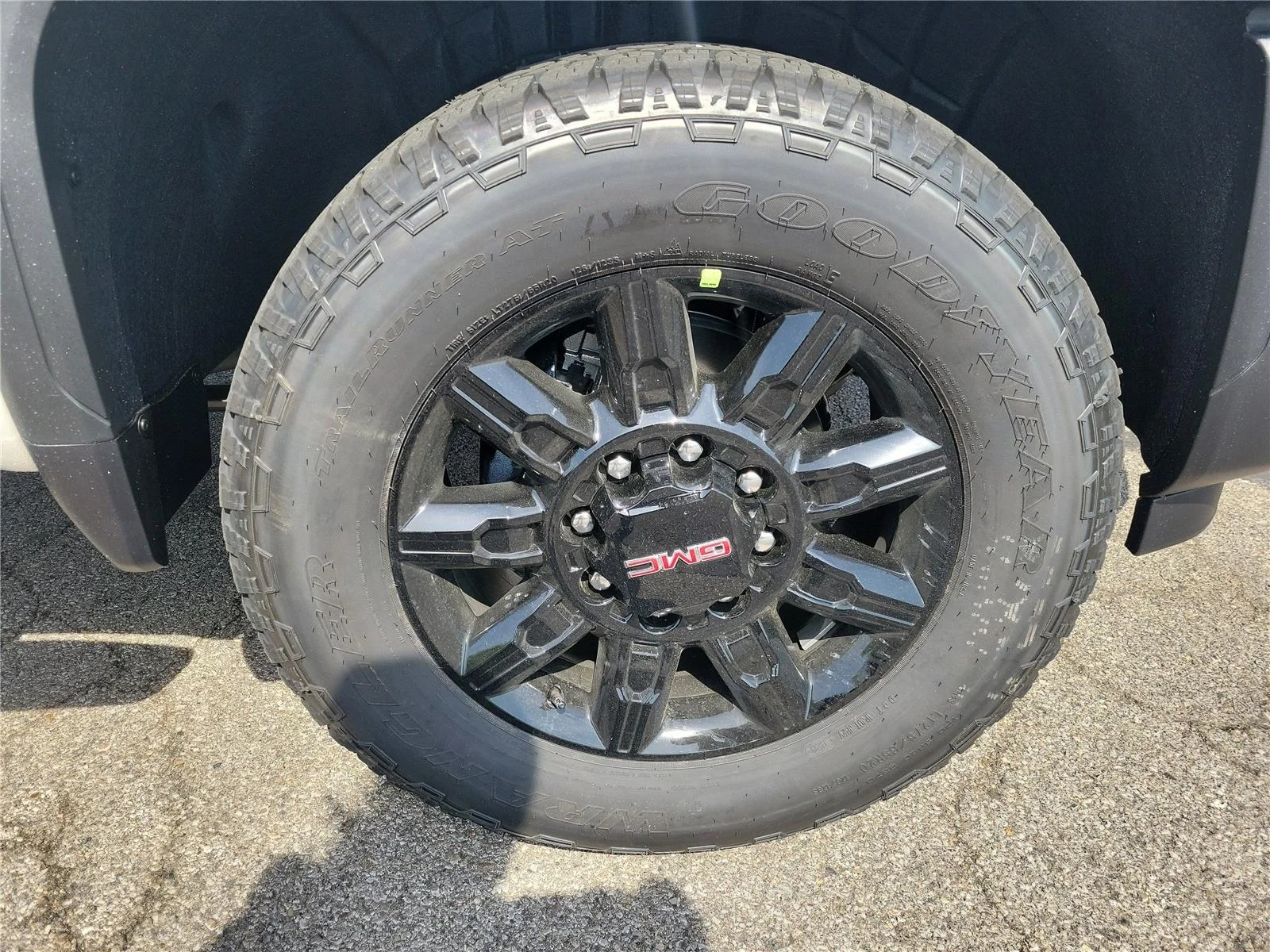 2026 GMC Sierra 2500HD AT4 - Photo 6