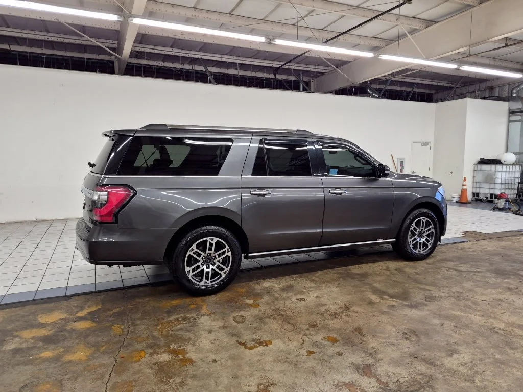 Used 2021 Magnetic Ford Limited image 4