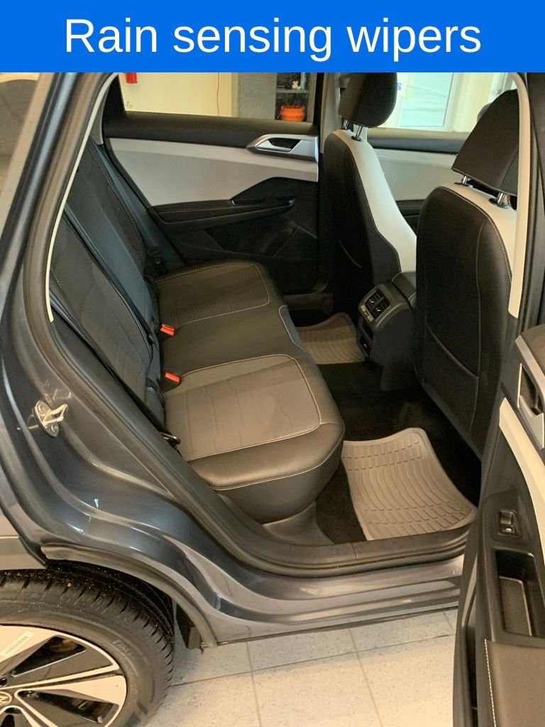 2025 Volkswagen Taos SE - Photo 11