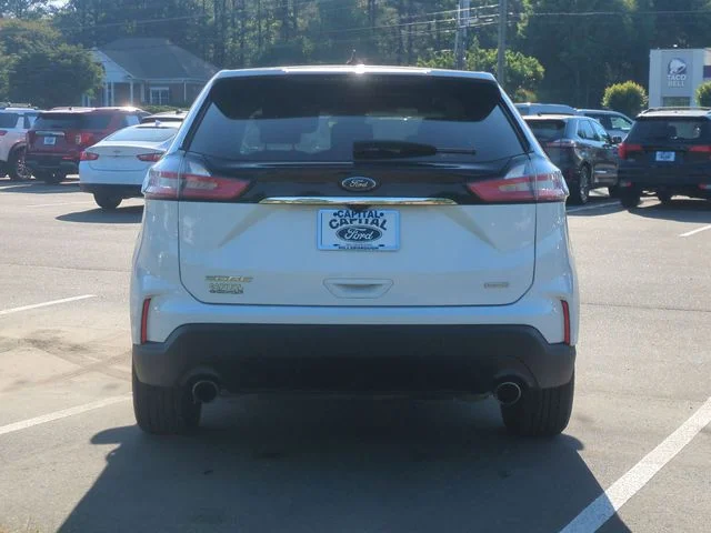 Used 2020 White Ford SE image 12