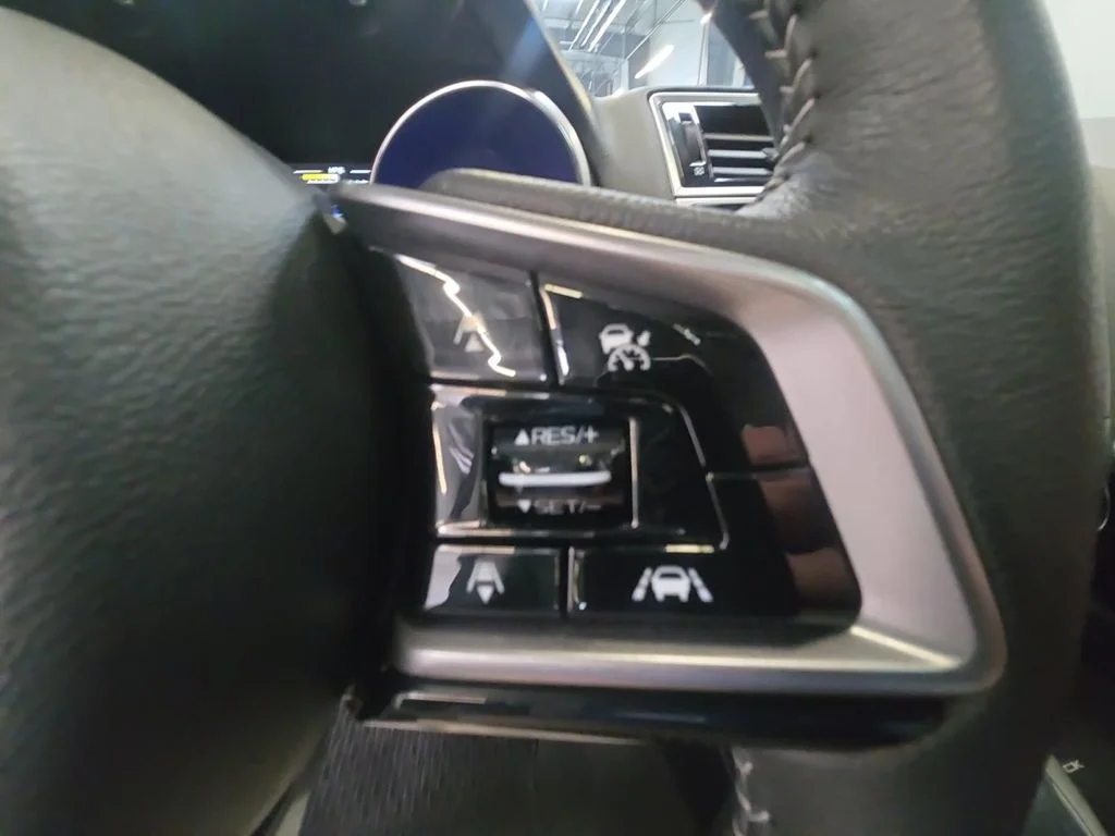 Used 2018 Gray Subaru 2.5i image 19