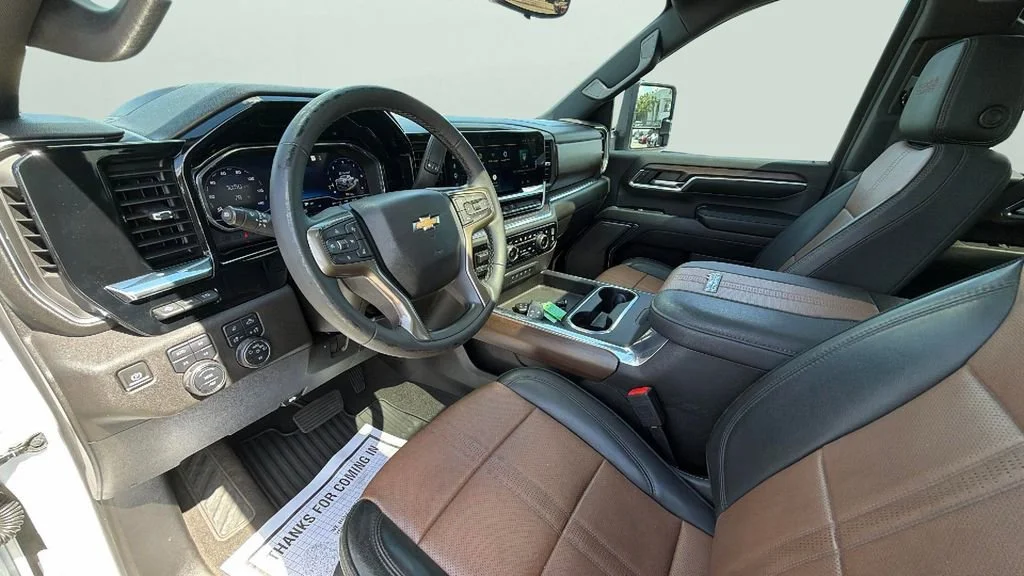 Used 2024 Iridescent Pearl Tricoat Chevrolet High Country DRW image 18
