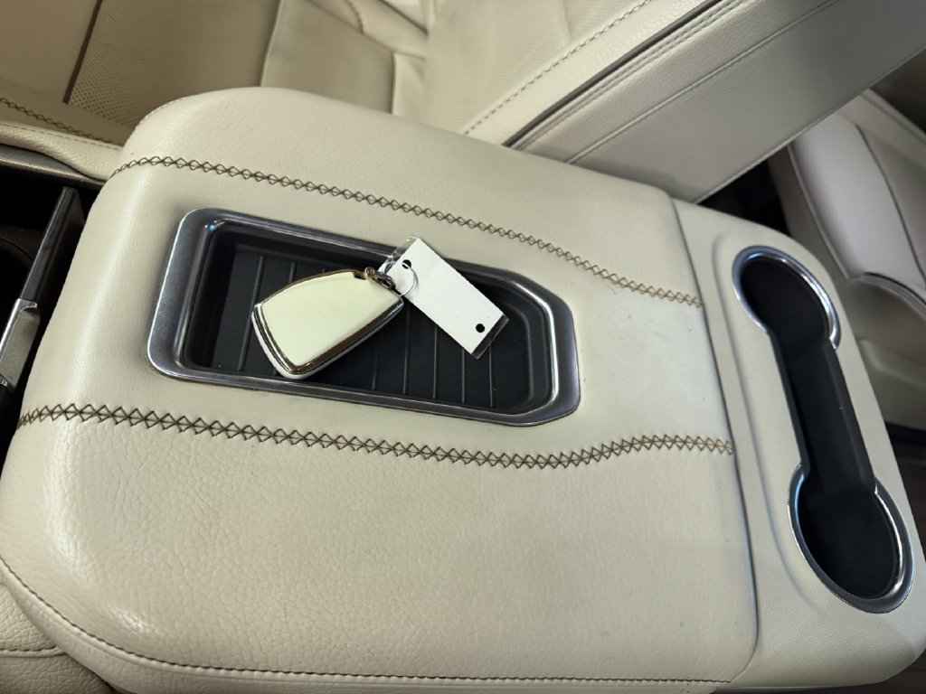 Used 2021 White GMC Denali image 16