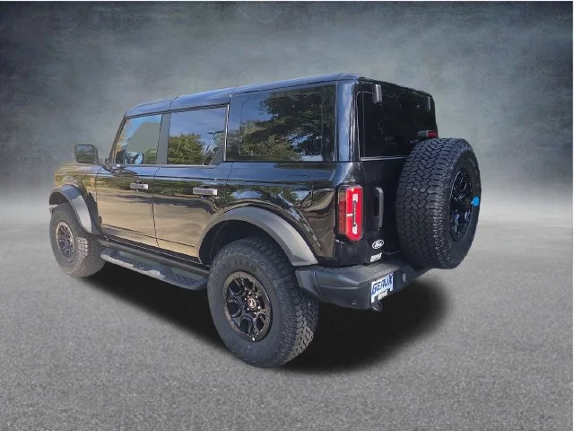 New 2026 Shadow Black Ford Badlands® image 6