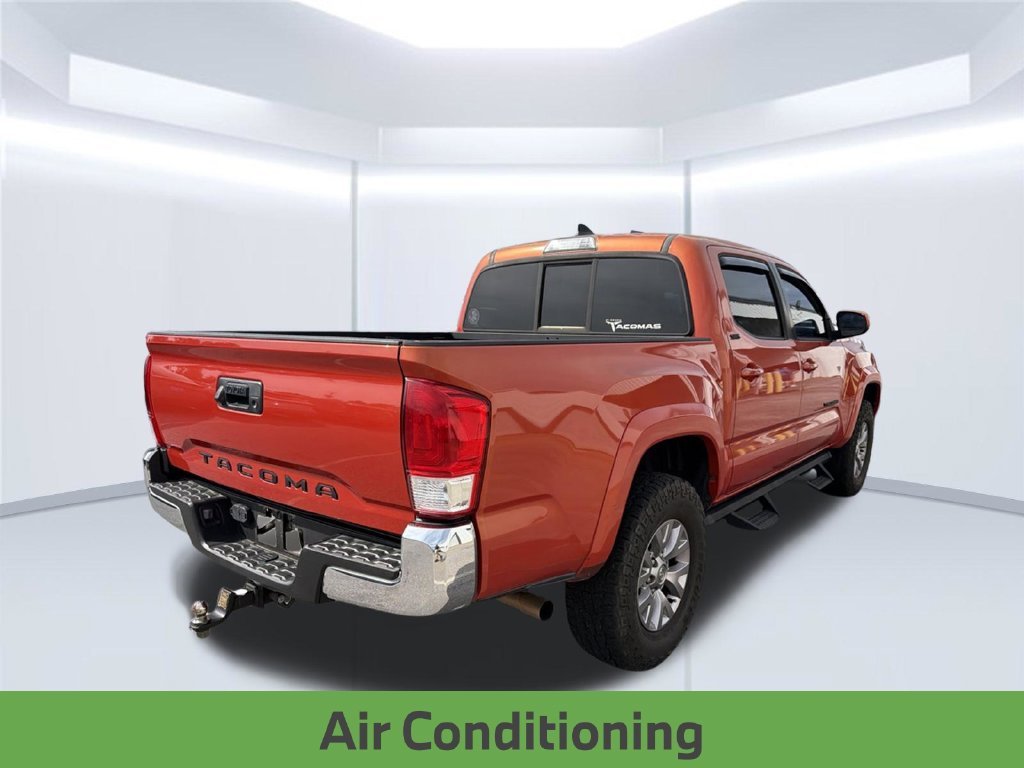 Used 2016 Red Toyota SR5 image 12