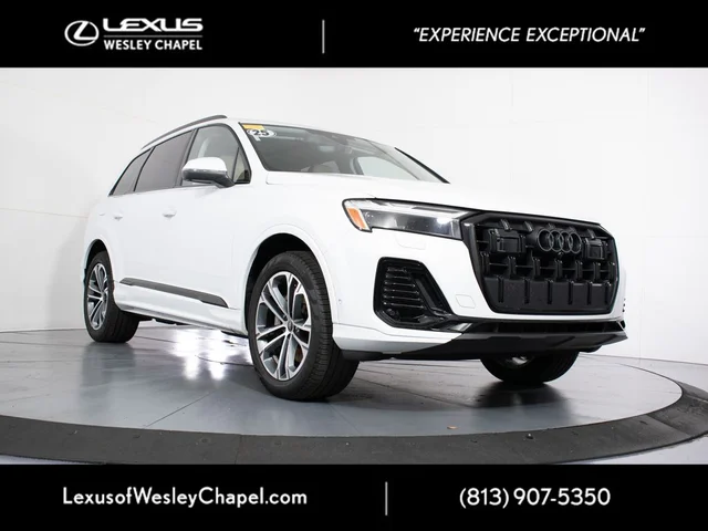 2025 Audi Q7 45 Premium Plus