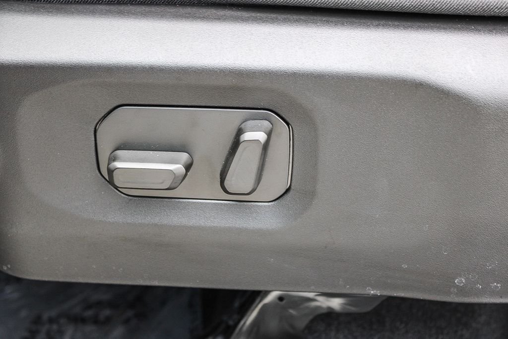 New 2026 Crystal Metallic Jeep Shadow Ops image 21