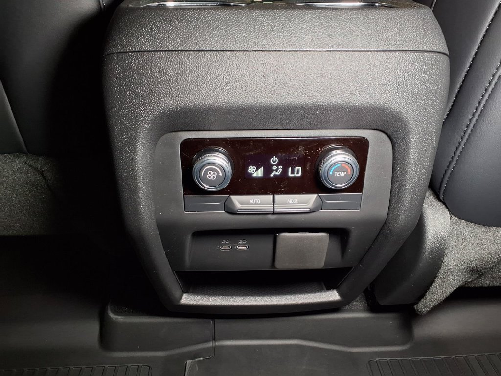 2026 GMC Acadia Elevation - Photo 13