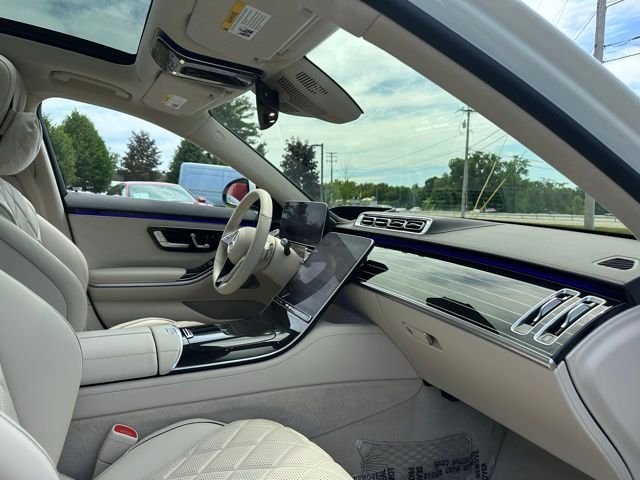 Certified Used 2023 White Mercedes-Benz S 580 image 29