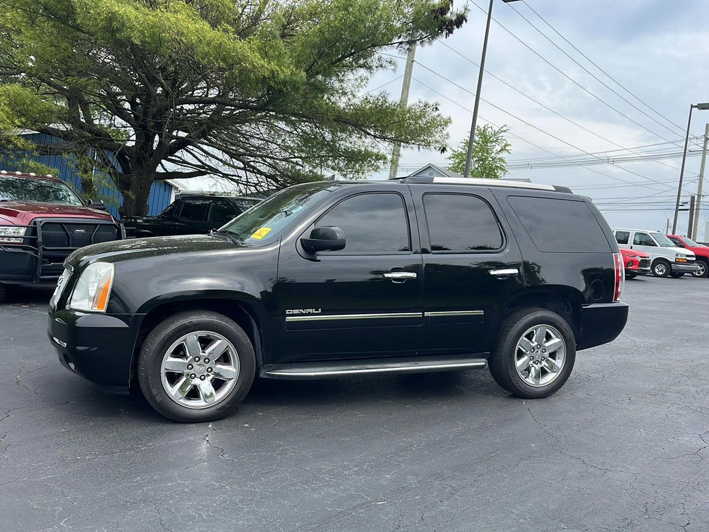 Used 2013 GMC Yukon Denali with VIN 1GKS2EEF9DR136775 for sale in Maysville, KY