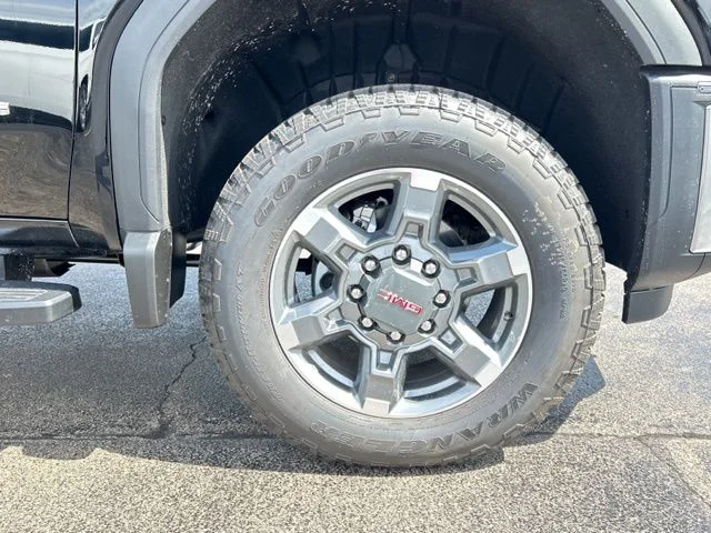 New 2026 Onyx Black GMC SLT image 12