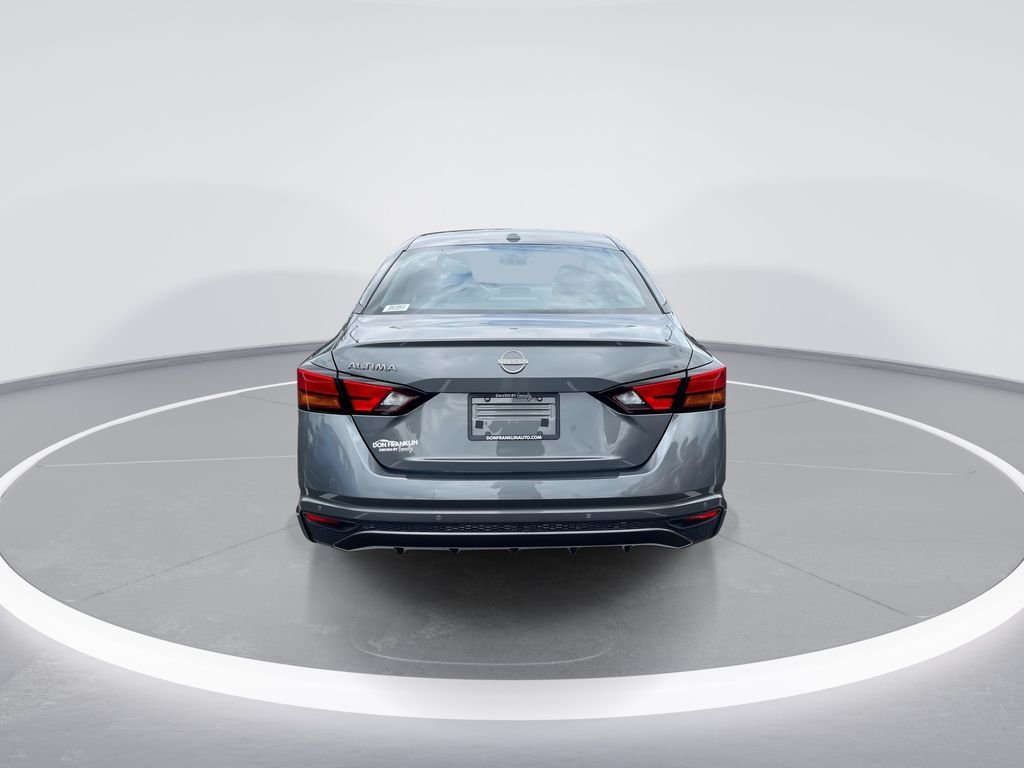 Used 2025 Gun Metallic Nissan 2.5 SV image 7