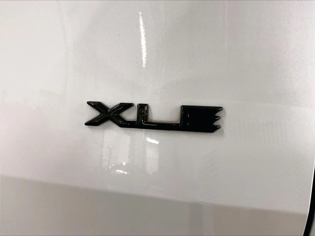 Used 2025 Beige Toyota XLE image 11