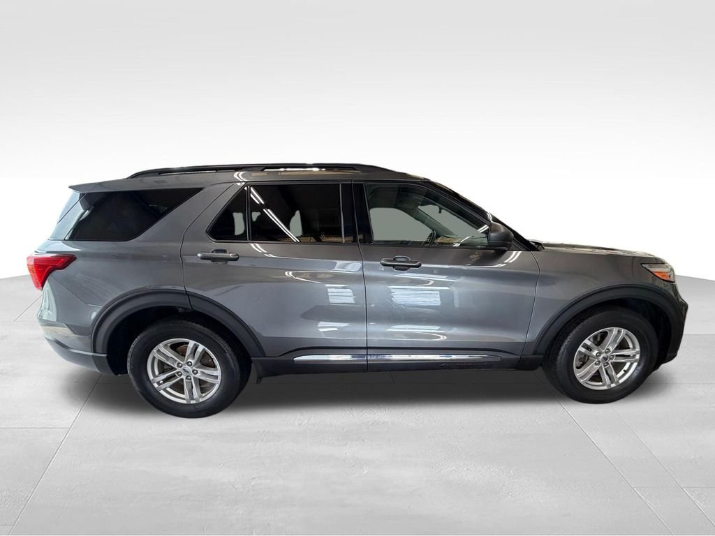 Used 2023 Gray Ford XLT image 7