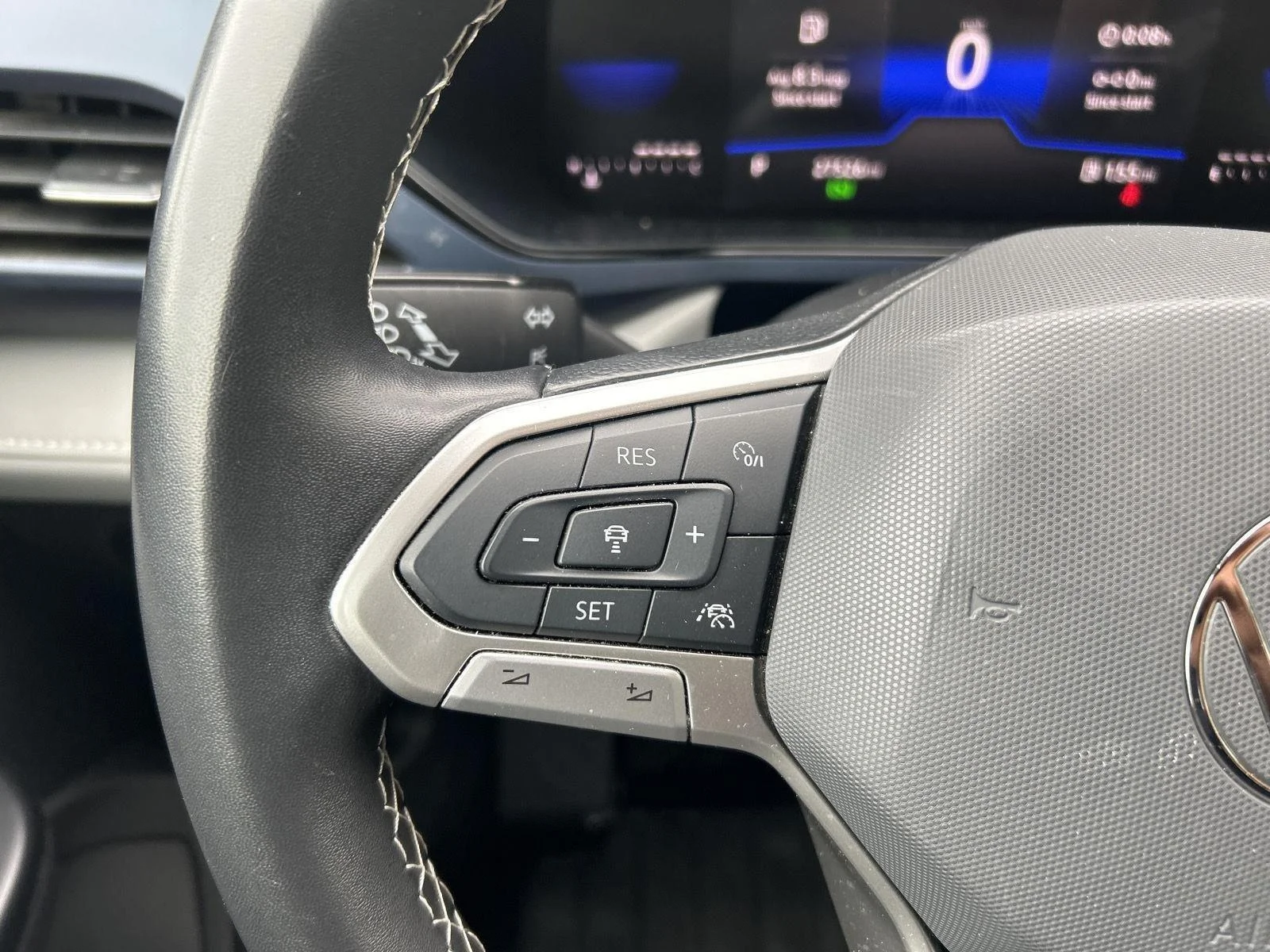 Certified Used 2024 GRAY Volkswagen SE image 12