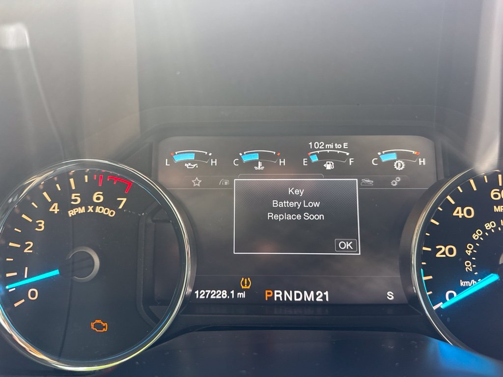 Used 2015 White Ford Lariat image 13