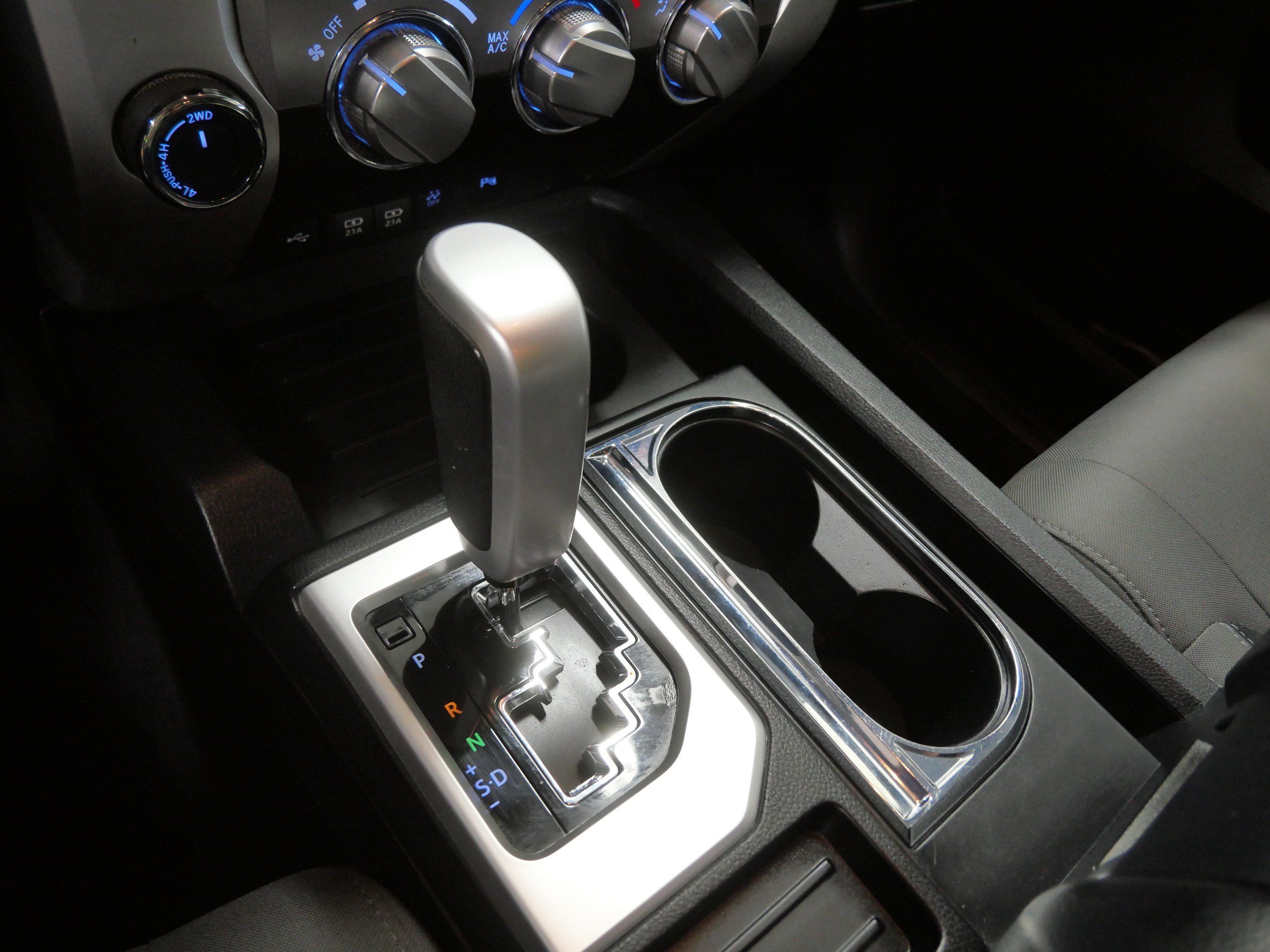Certified Used 2020 Midnight Black Metallic Toyota SR5 image 24