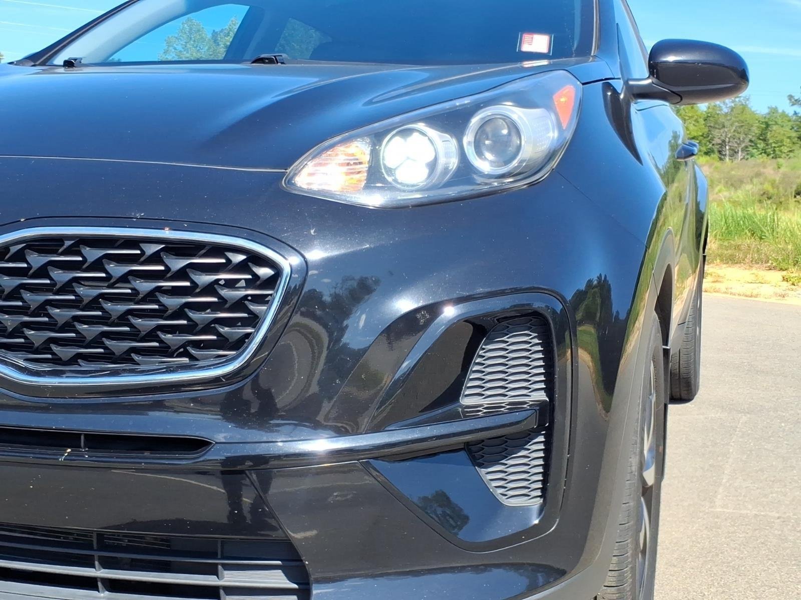 Used 2022 Black Cherry Kia LX image 15