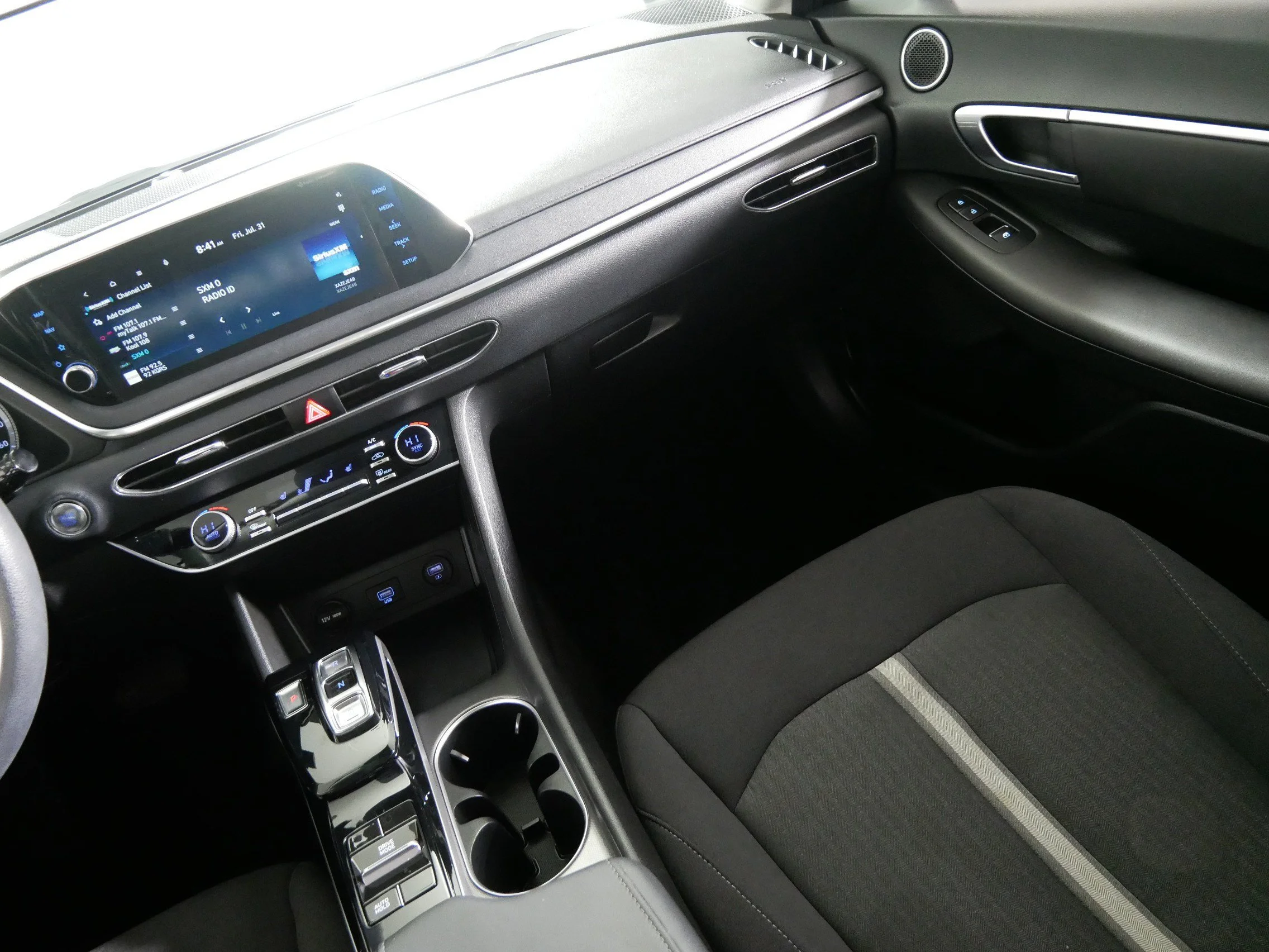 Used 2023 Portofino Gray Hyundai SEL image 11
