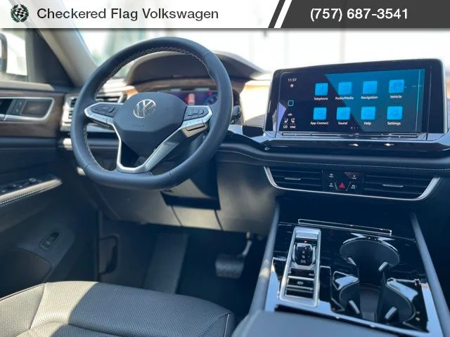 New 2026 White Volkswagen 2.0T SE w/Technology image 32