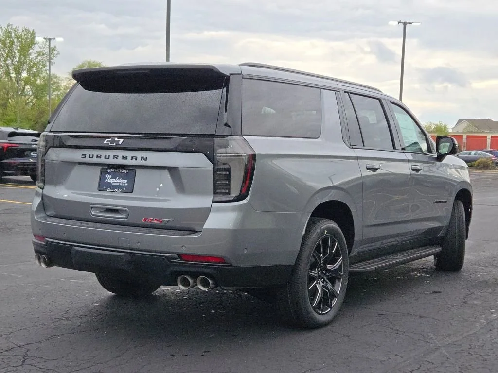2026 Chevrolet Suburban RST - Photo 14