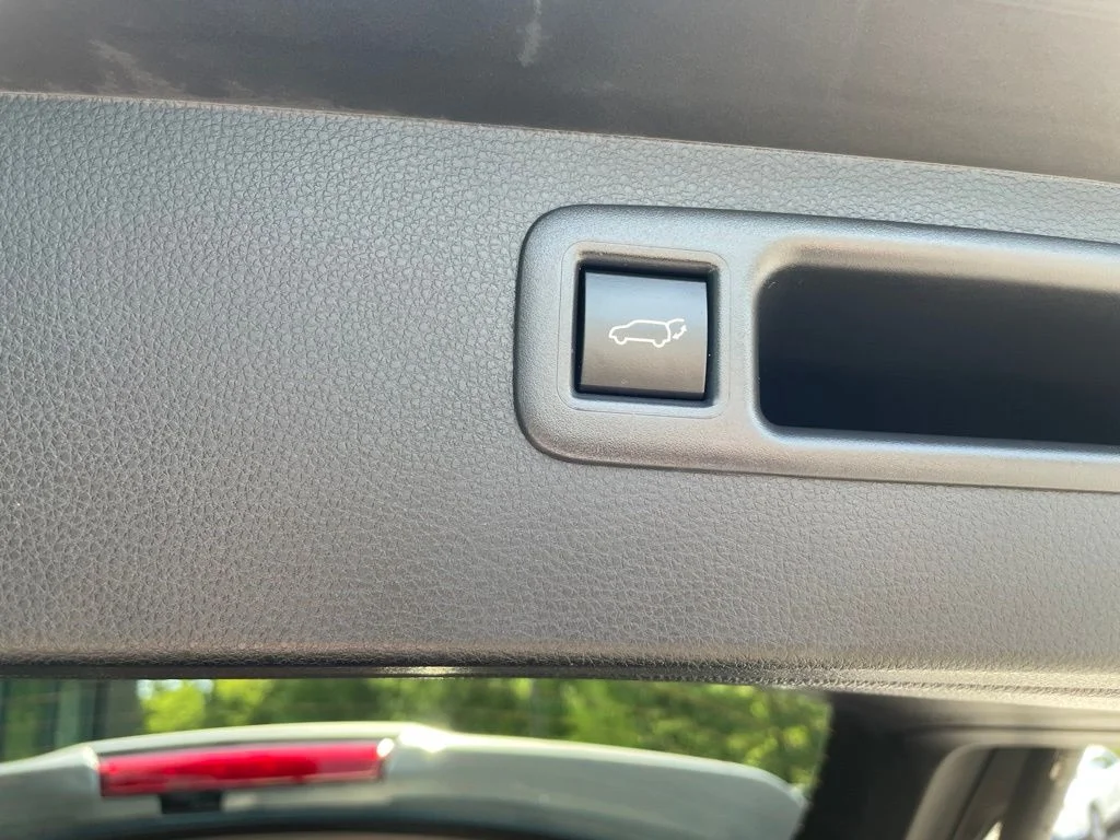 Used 2025 Silver Toyota XLE image 6
